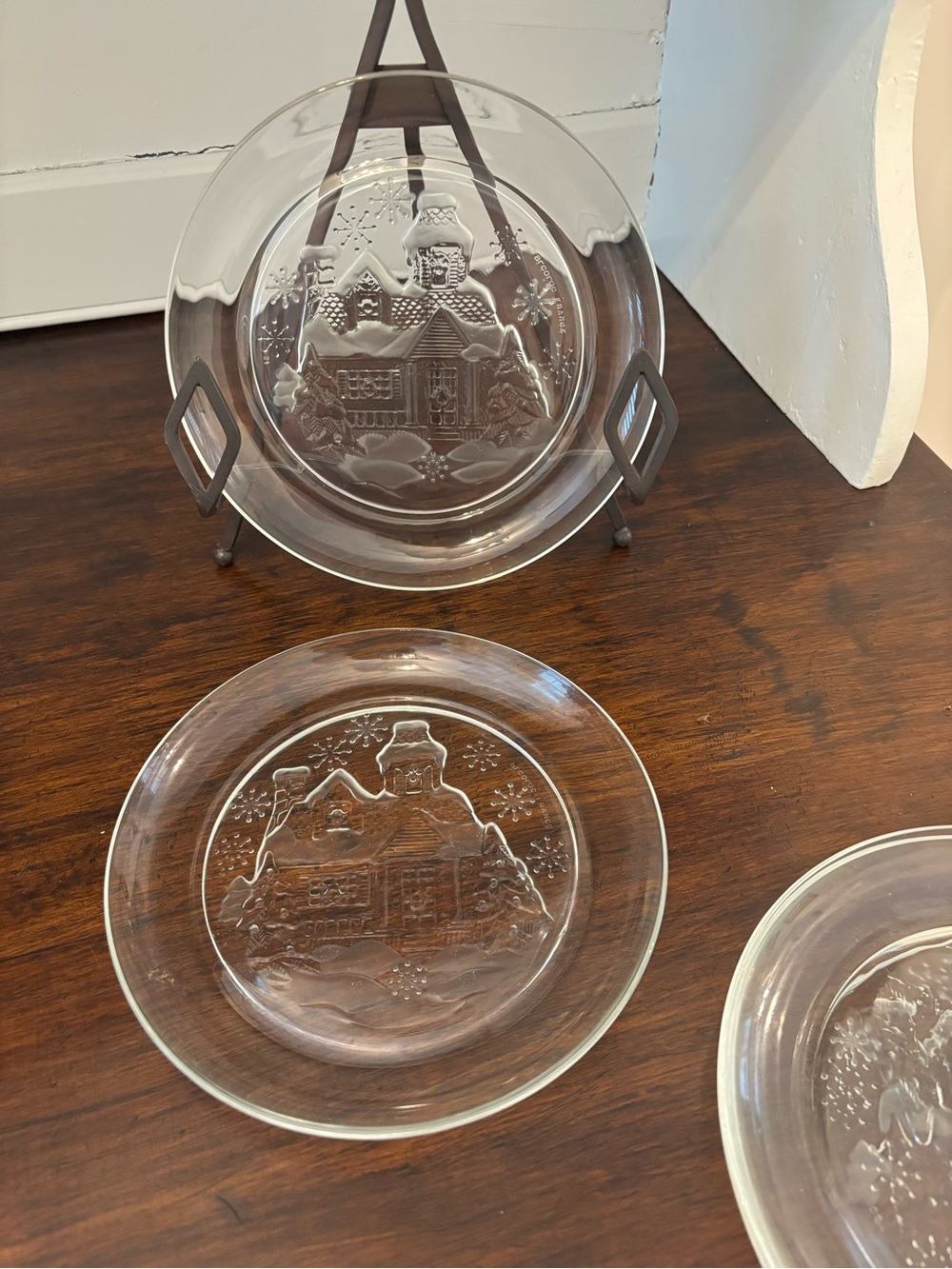Arcoroc France Welcome Home/Winter Wonderland Glass Salad/Dessert Plates 4